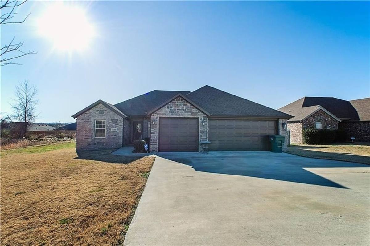 House for rent at 4189 W Titus Dr, Fayetteville, AR 72704