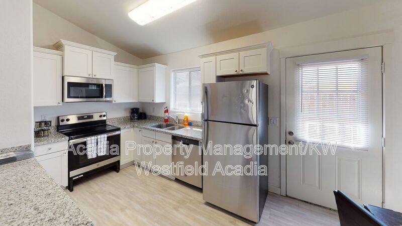 House for rent at 561 N 10th Place #103, Show Low, AZ 85901