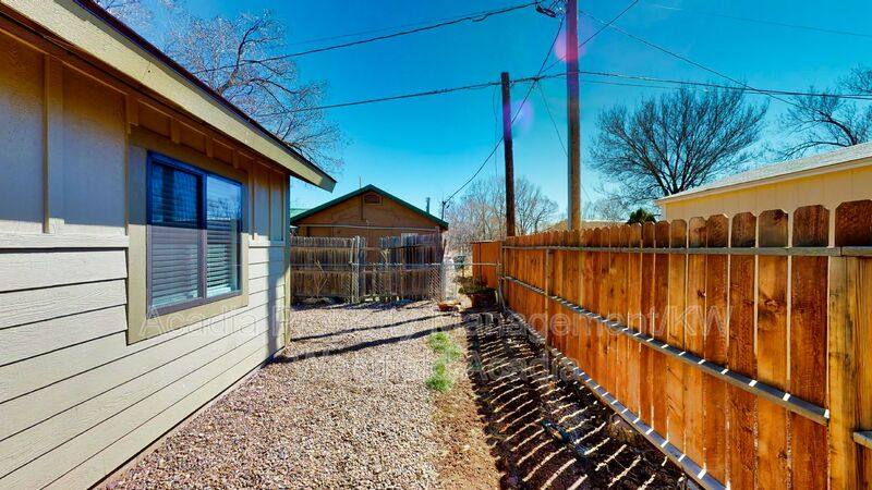 House for rent at 561 N 10th Place #103, Show Low, AZ 85901