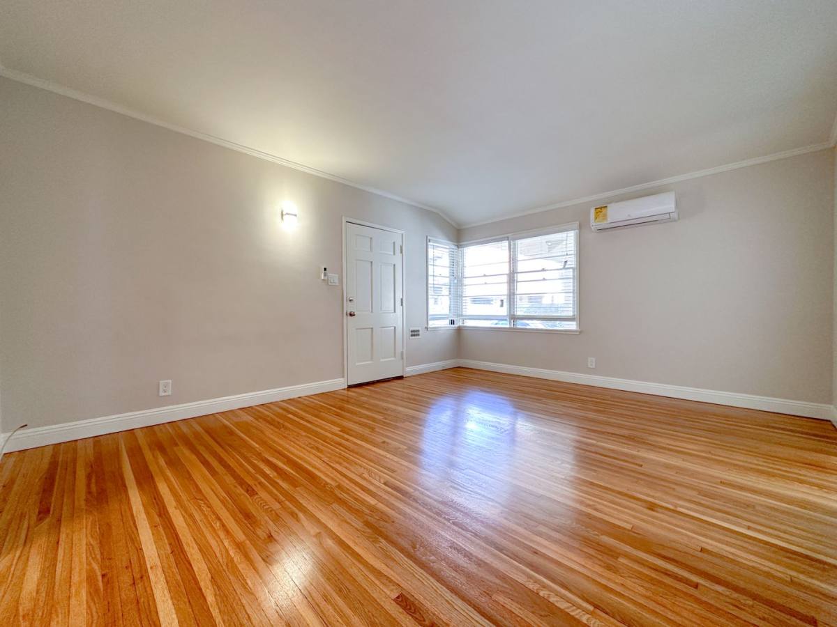 Apartment for rent at 112 - 116 1 2 E Bay State, Alhambra, CA 91801