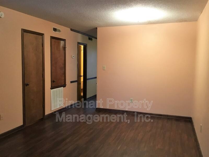 Townhouse for rent at 285 S Herlong Ave #F, Rock Hill, SC 29732