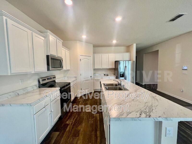 House for rent at 6181 Bucking Bronco Dr, Jacksonville, FL 32234