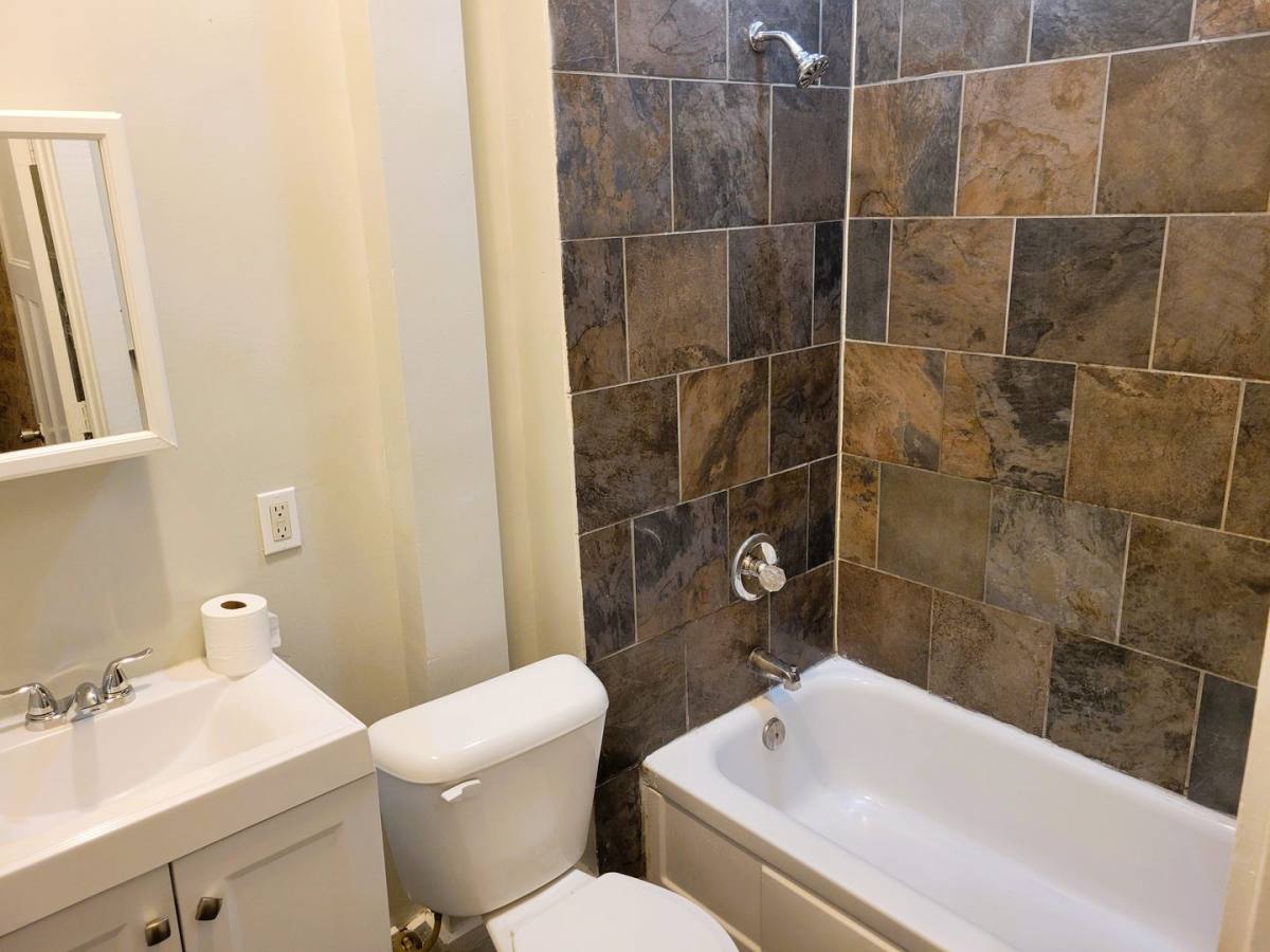 Apartment for rent at 530 Ridgeway Ave, Cincinnati, OH 45229