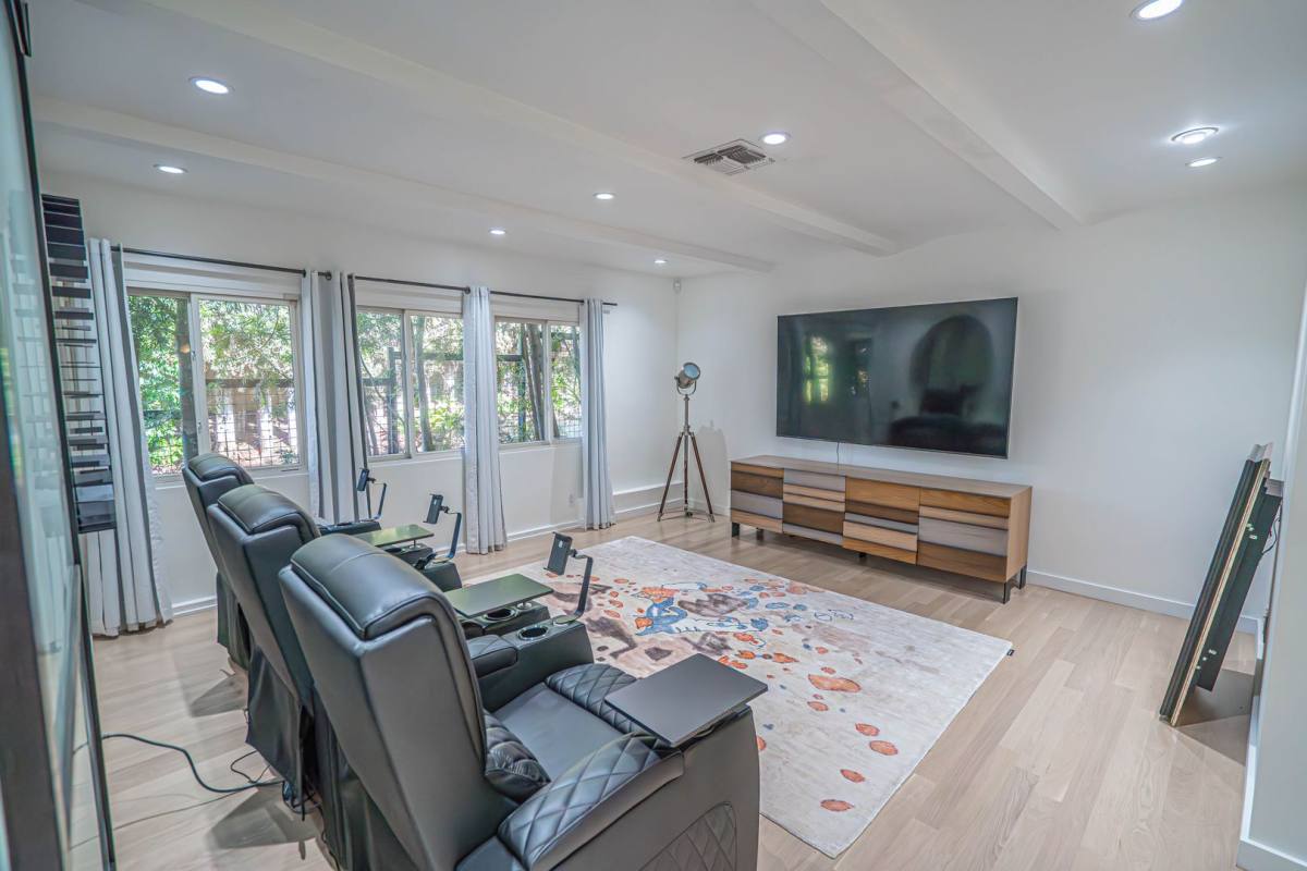 House for rent at 8641 Metz Place, West Hollywood, CA 90069
