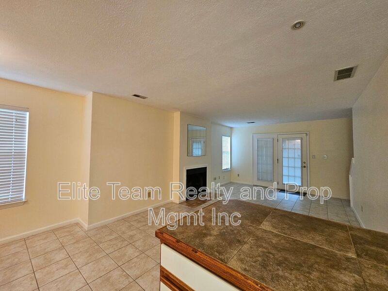 Townhouse for rent at 802 A Selwyn Oaks Court, Charlotte, NC 28209