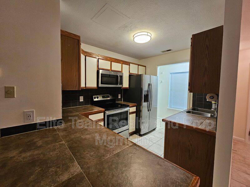 Townhouse for rent at 802 A Selwyn Oaks Court, Charlotte, NC 28209