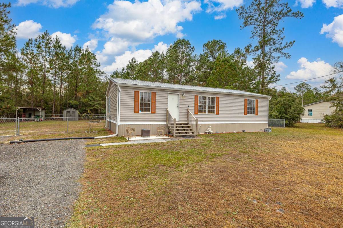 House for rent at 1093 Timber Landing Rd, Brunswick, GA 31523