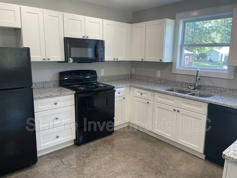 Apartment for rent at 1128 Slaters Creek Rd Coming Soon #A, Goodlettsville, TN 37072