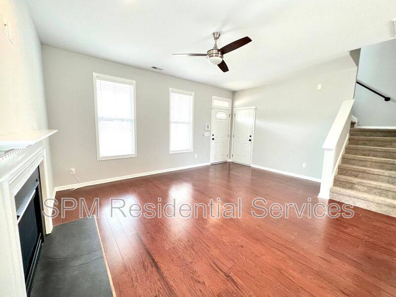 House for rent at 438 Riviera Dr, Wilmington, NC 28411