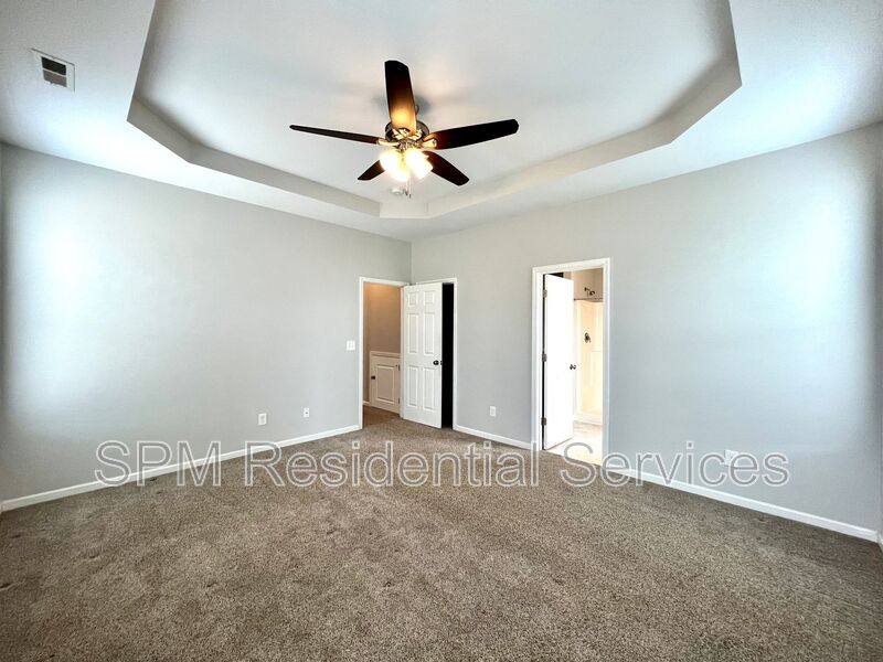 House for rent at 438 Riviera Dr, Wilmington, NC 28411