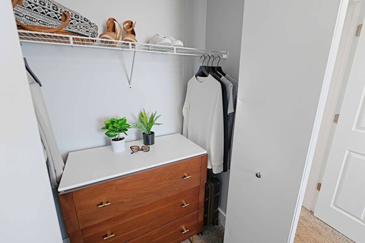 Apartment for rent at 1505 N Peoria Ave, Peoria, IL 61603