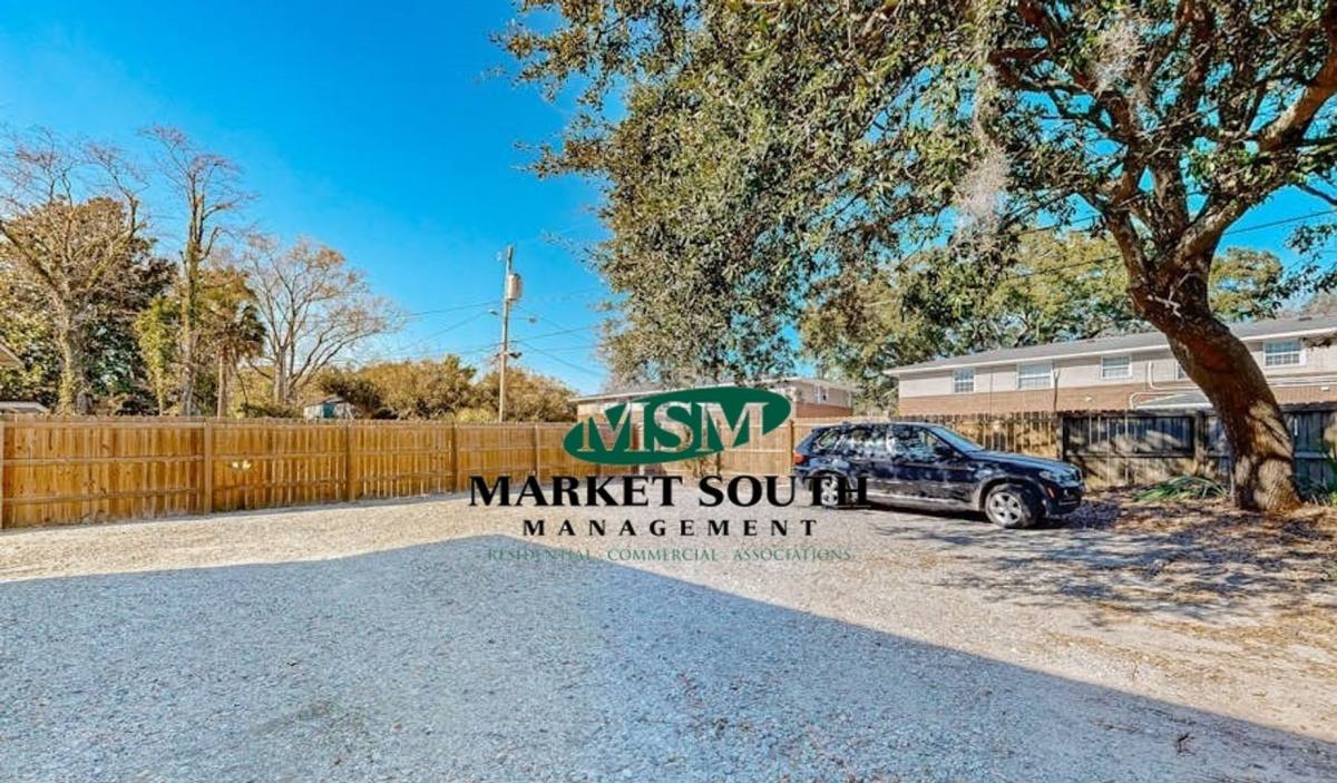 Apartment for rent at 2 W 53rd St, Savannah, GA 31405