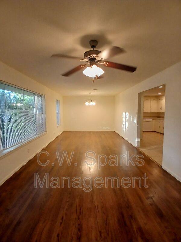 House for rent at 4918 Rockport Dr, Dallas, TX 75232