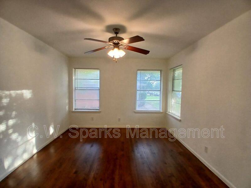 House for rent at 4918 Rockport Dr, Dallas, TX 75232