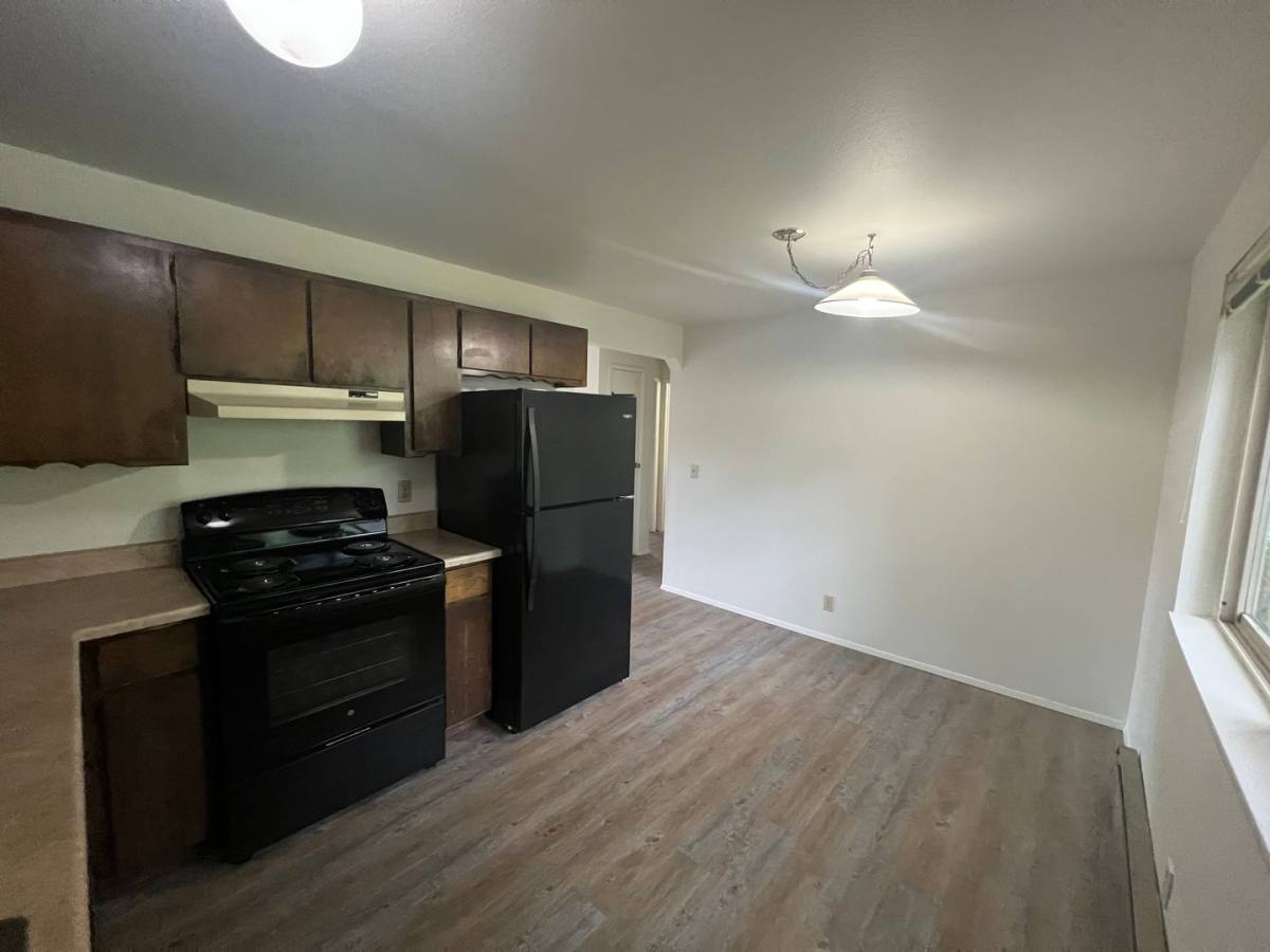Apartment for rent at 1315 21st St, Bellingham, WA 98225