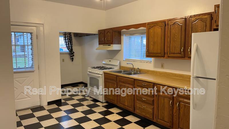 Apartment for rent at 403 Ohio Ave - 1st Floor, Glassport, PA 15045
