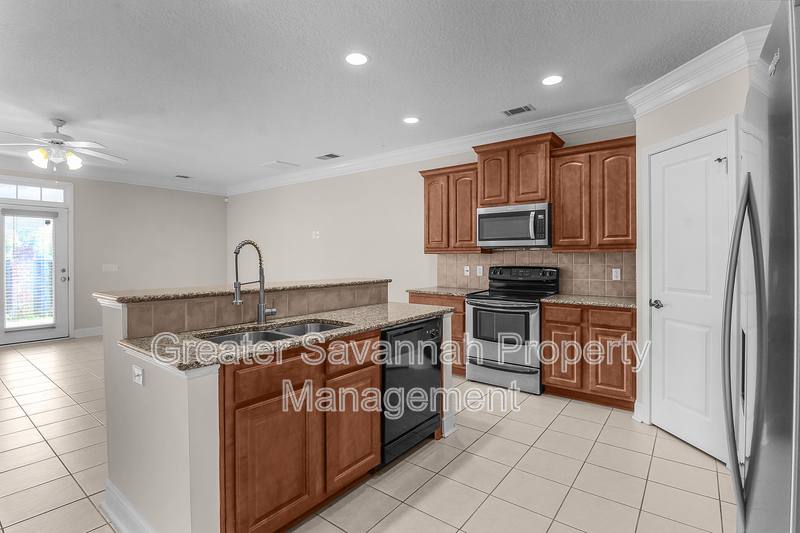 Townhouse for rent at 125 Ventura Place, Pooler, GA 31322