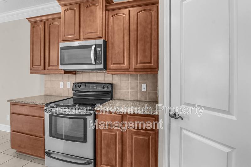 Townhouse for rent at 125 Ventura Place, Pooler, GA 31322