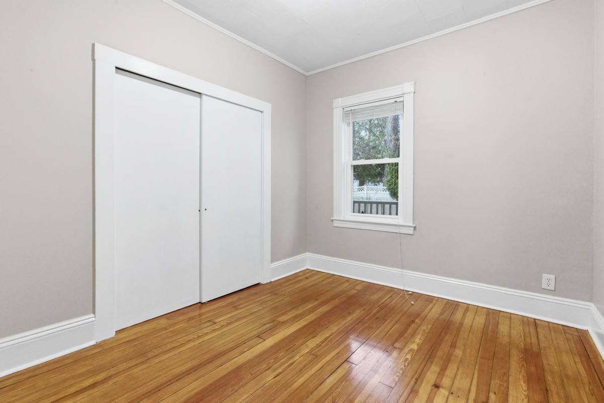 Apartment for rent at 35 Oakland St, Salem, MA 01970