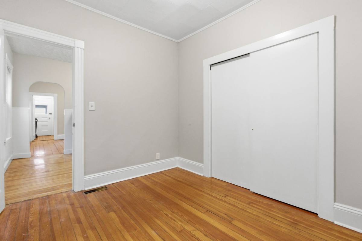 Apartment for rent at 35 Oakland St, Salem, MA 01970