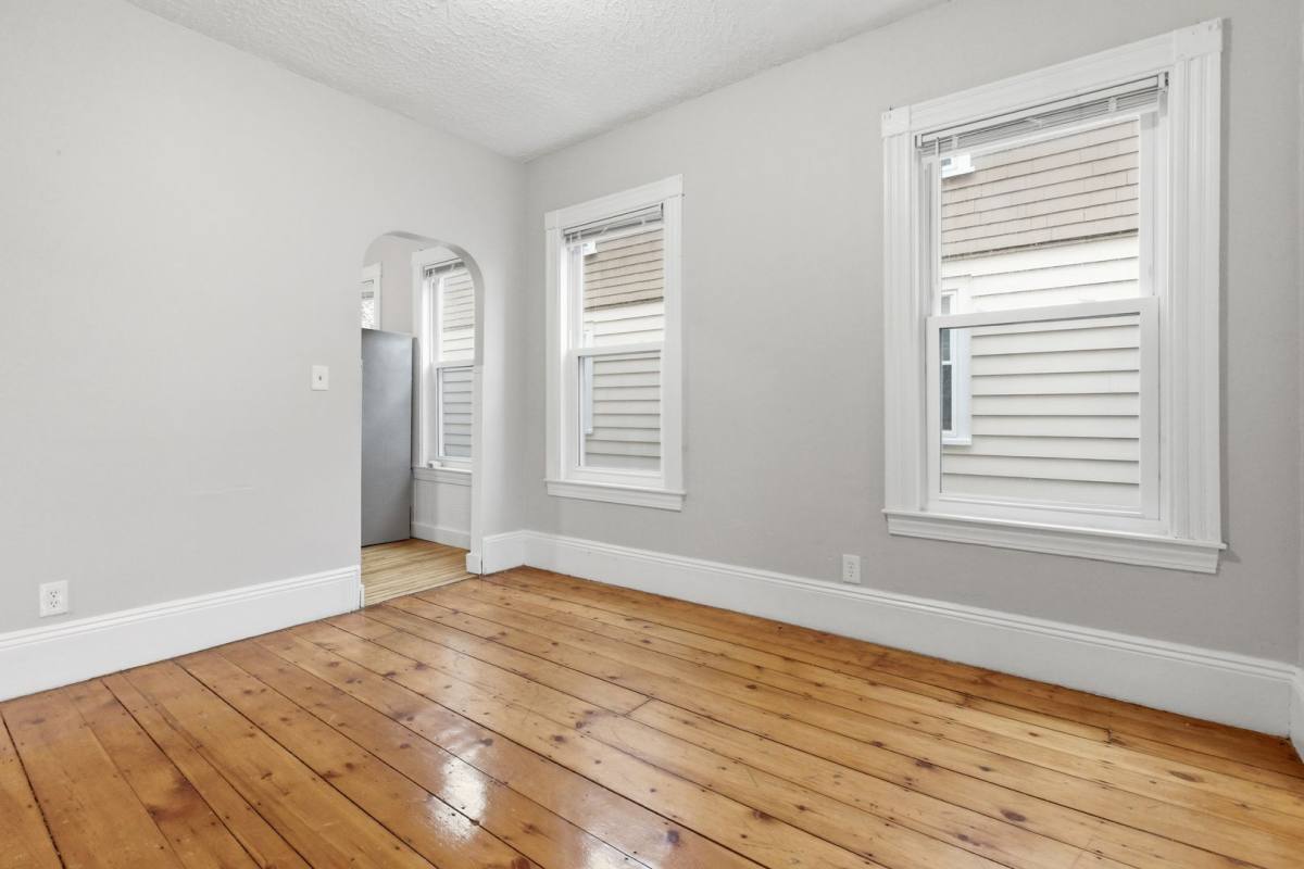 Apartment for rent at 35 Oakland St, Salem, MA 01970