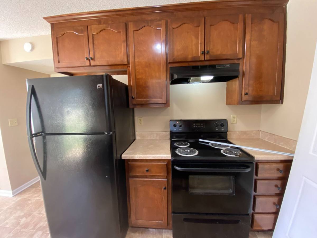Apartment for rent at 11418-20 Oak Arbor Way, Buhl, AL 35446