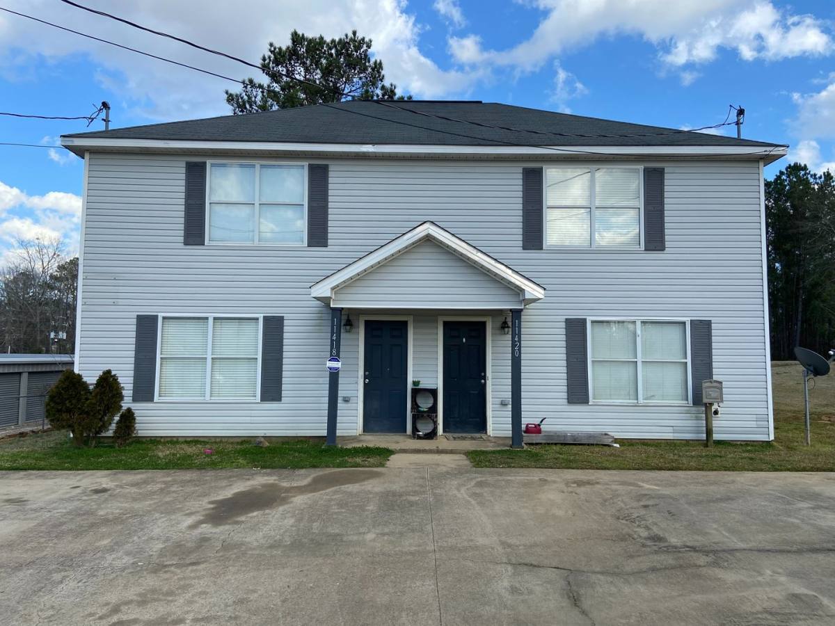 Apartment for rent at 11418-20 Oak Arbor Way, Buhl, AL 35446