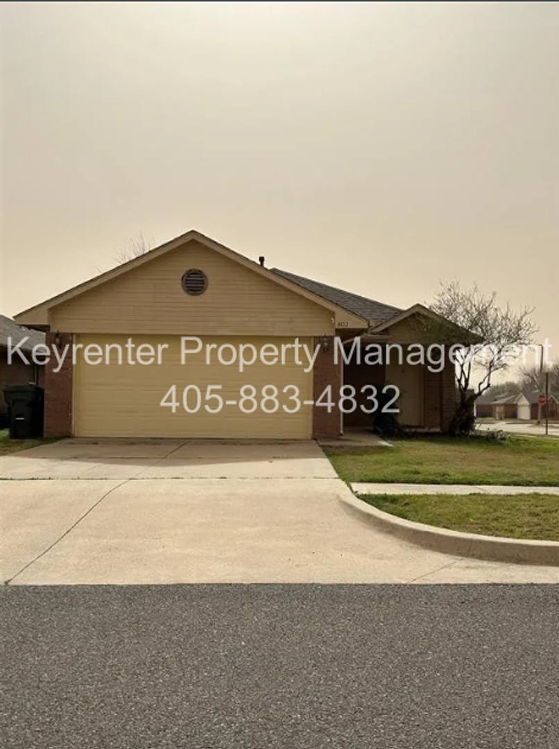 House for rent at 802 Beaumont Square, Norman, OK 73071