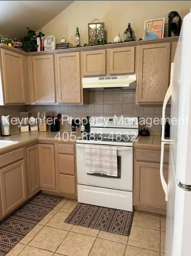 House for rent at 802 Beaumont Square, Norman, OK 73071