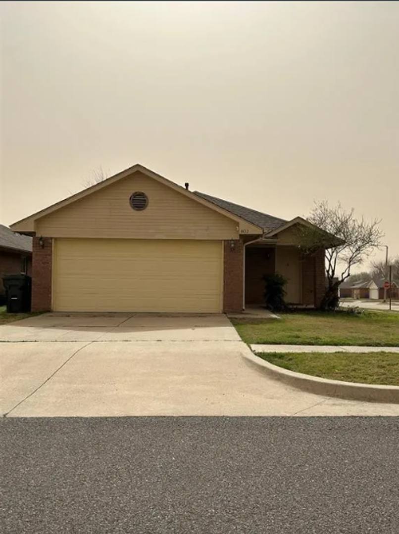 House for rent at 802 Beaumont Square, Norman, OK 73071