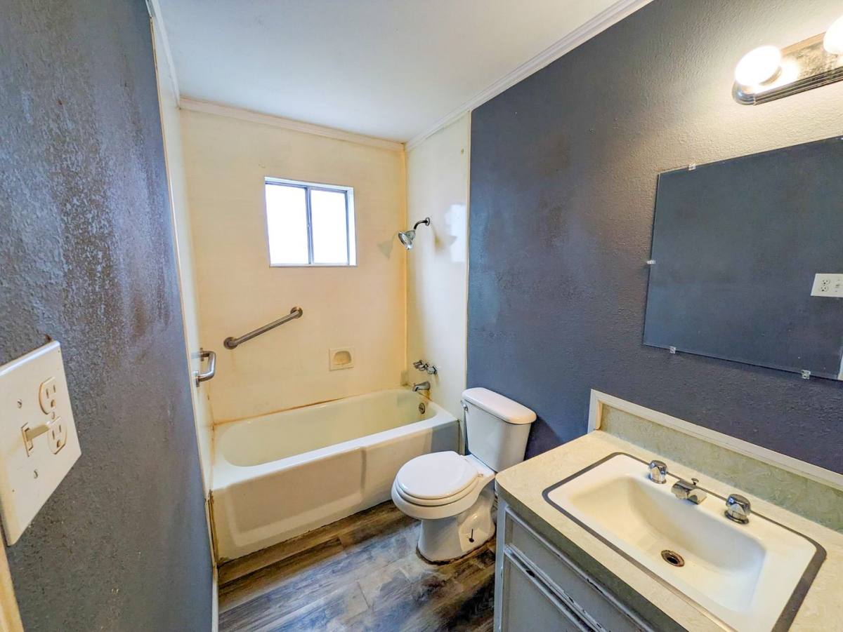 Apartment for rent at 170 Clark St, Beaumont, TX 77705