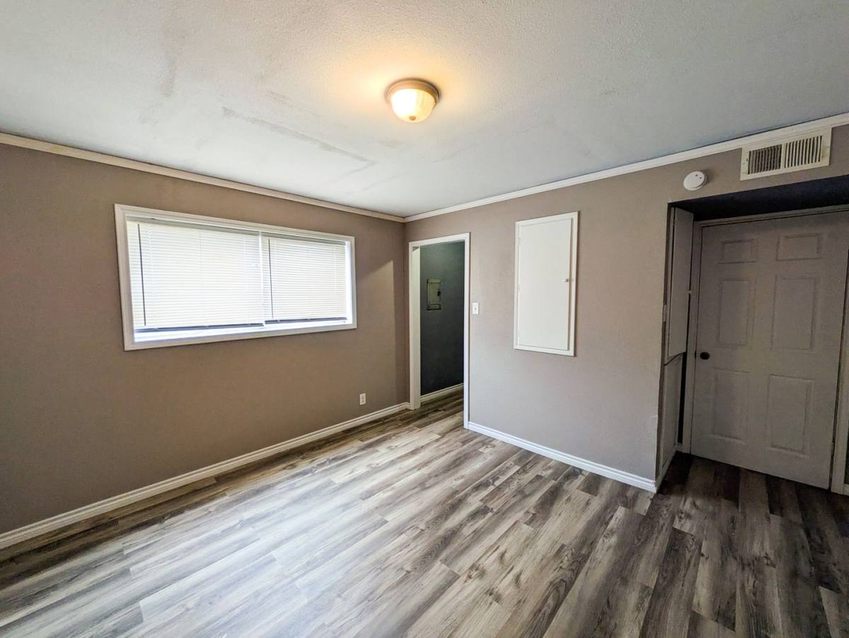 Apartment for rent at 170 Clark St, Beaumont, TX 77705