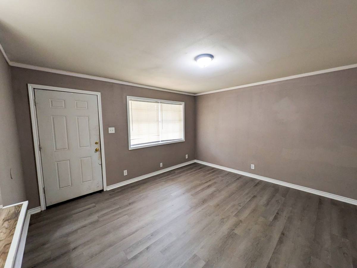 Apartment for rent at 170 Clark St, Beaumont, TX 77705