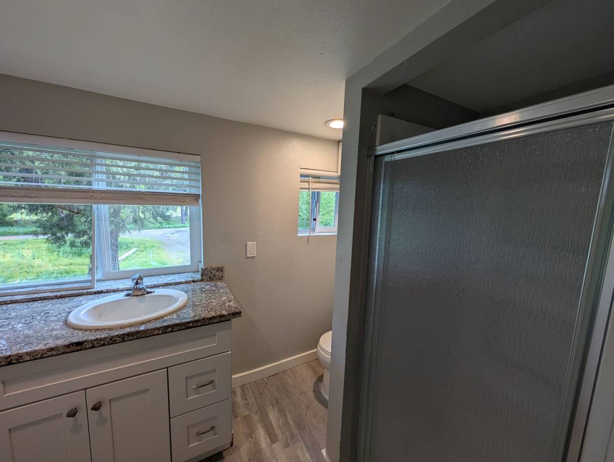 Apartment for rent at 625 E Fifth Ave, Riddle, OR 97469