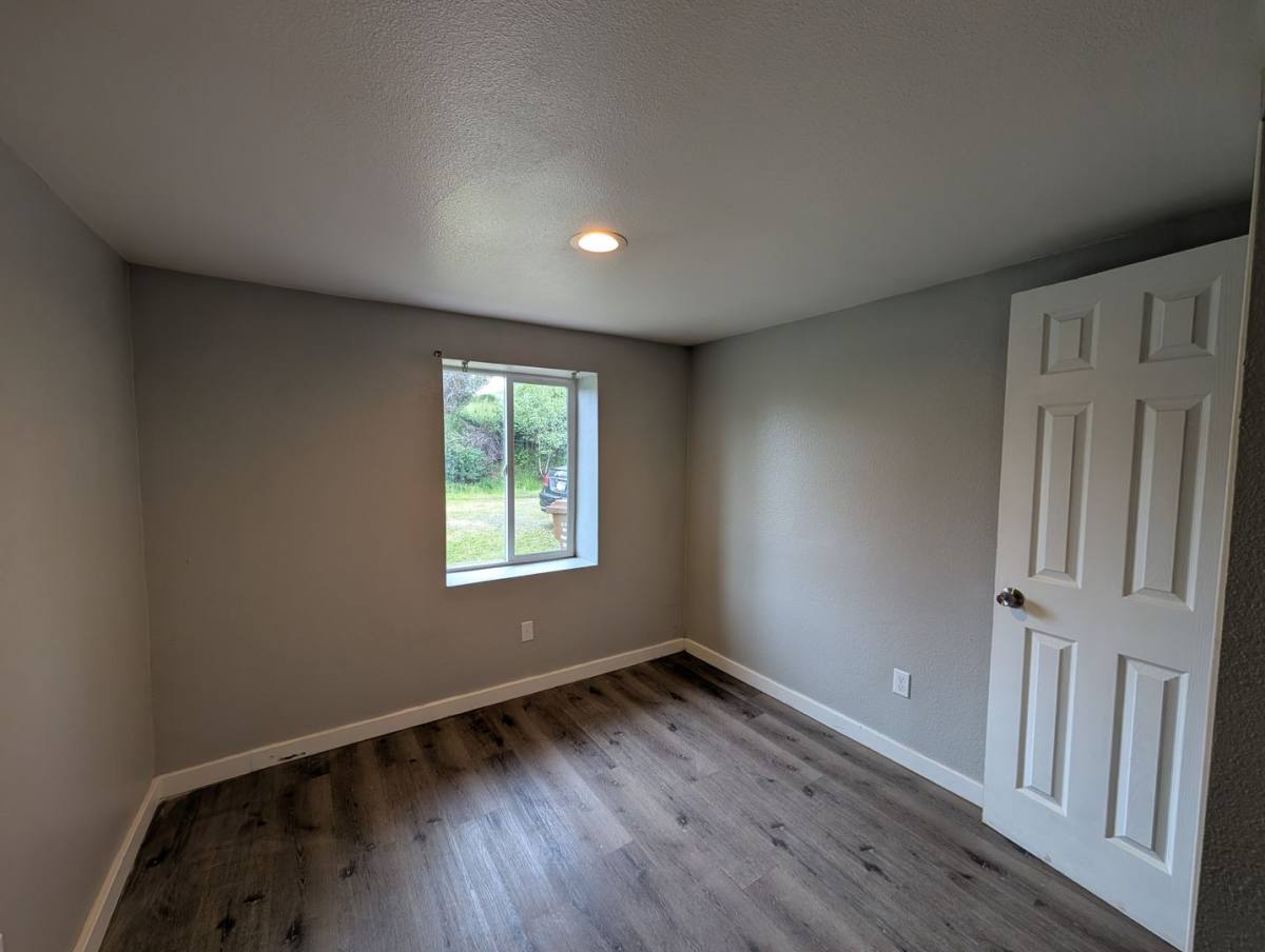 Apartment for rent at 625 E Fifth Ave, Riddle, OR 97469