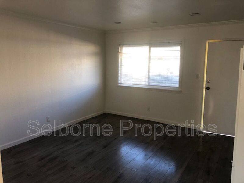 Apartment for rent at 1523 8th Ave #I, Oakland, CA 94606