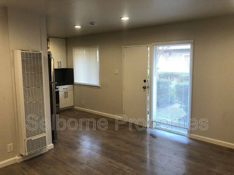 Apartment for rent at 1537 8th Ave #B, Oakland, CA 94606