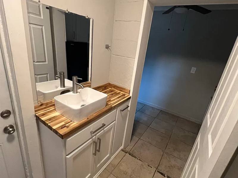 Apartment for rent at 1240 Levy Ave #2, Tallahassee, FL 32310