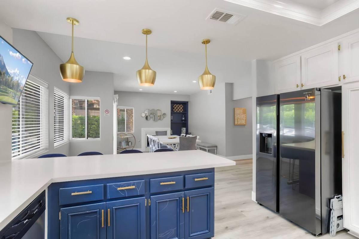 House for rent at 40605 Ventana Court, Palm Desert, CA 92260
