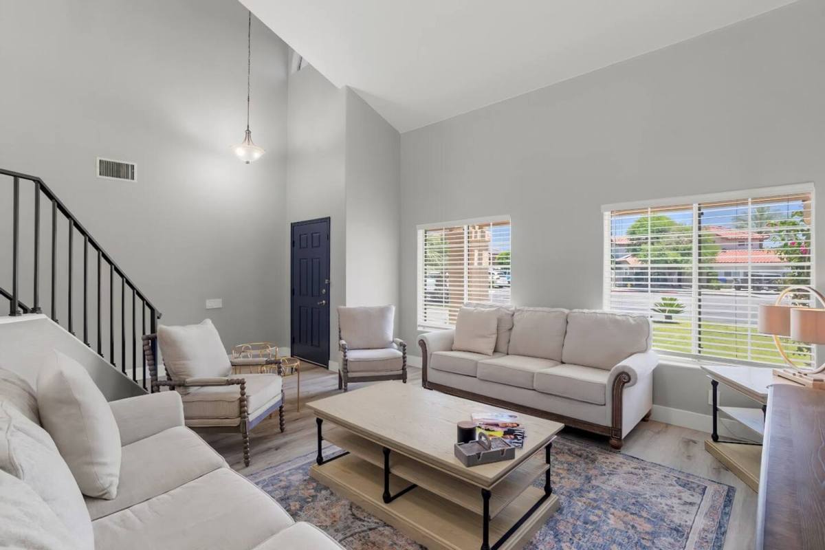 House for rent at 40605 Ventana Court, Palm Desert, CA 92260
