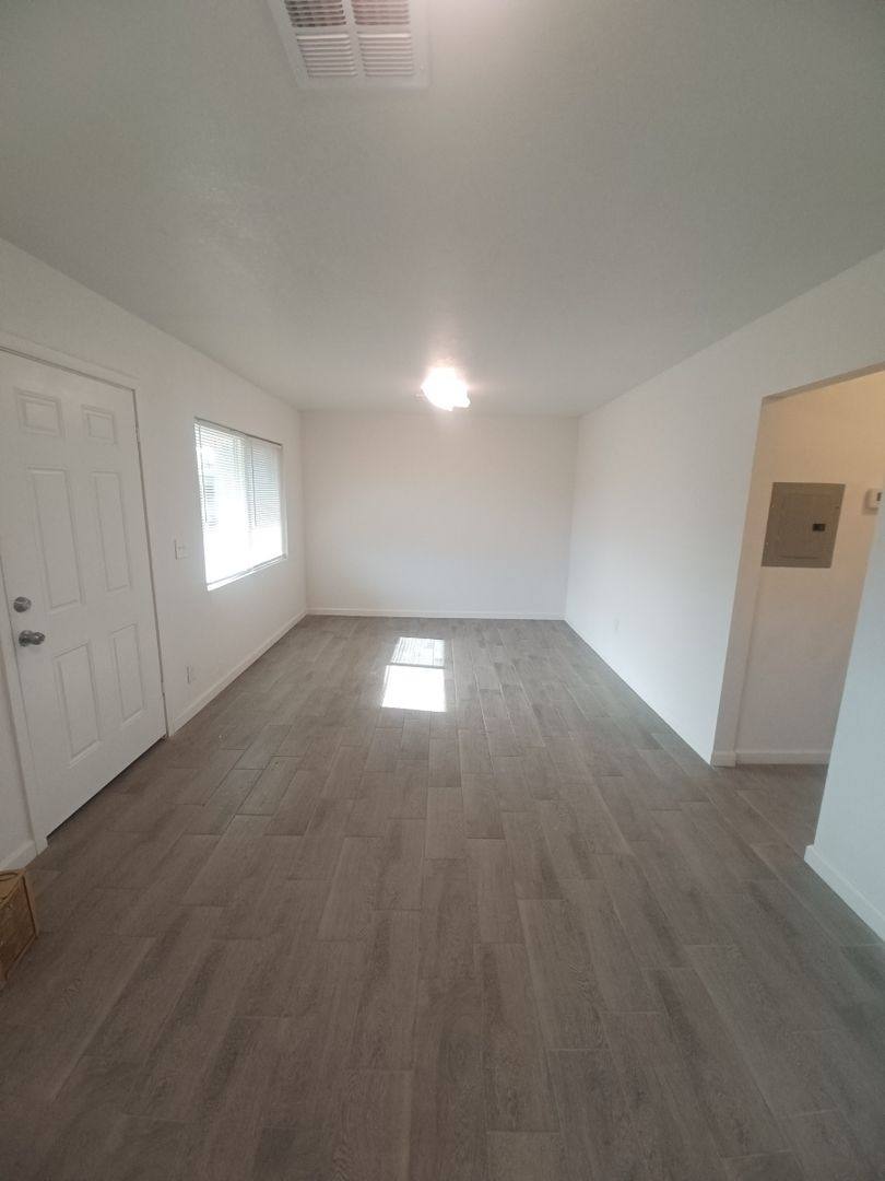 Apartment for rent at 2033 W Madison St, Phoenix, AZ 85009