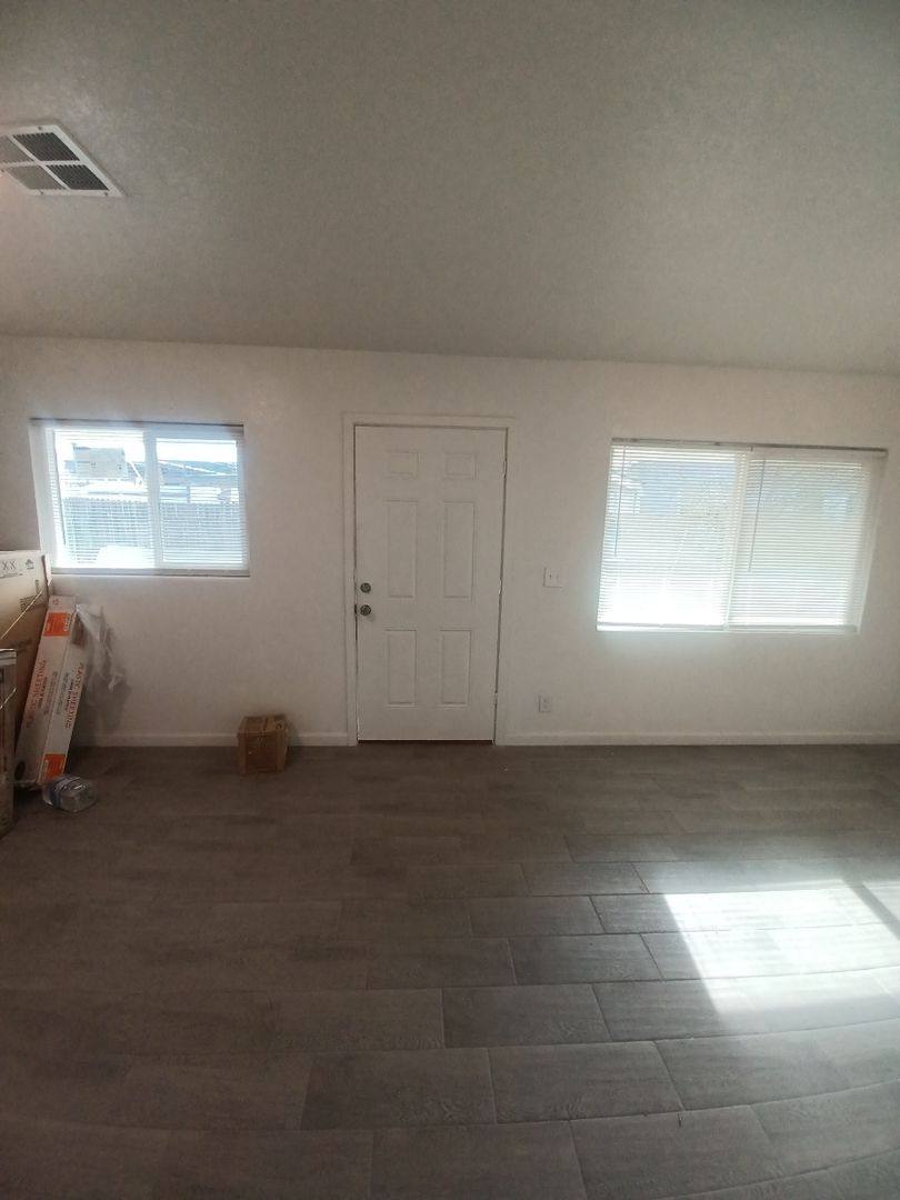 Apartment for rent at 2033 W Madison St, Phoenix, AZ 85009