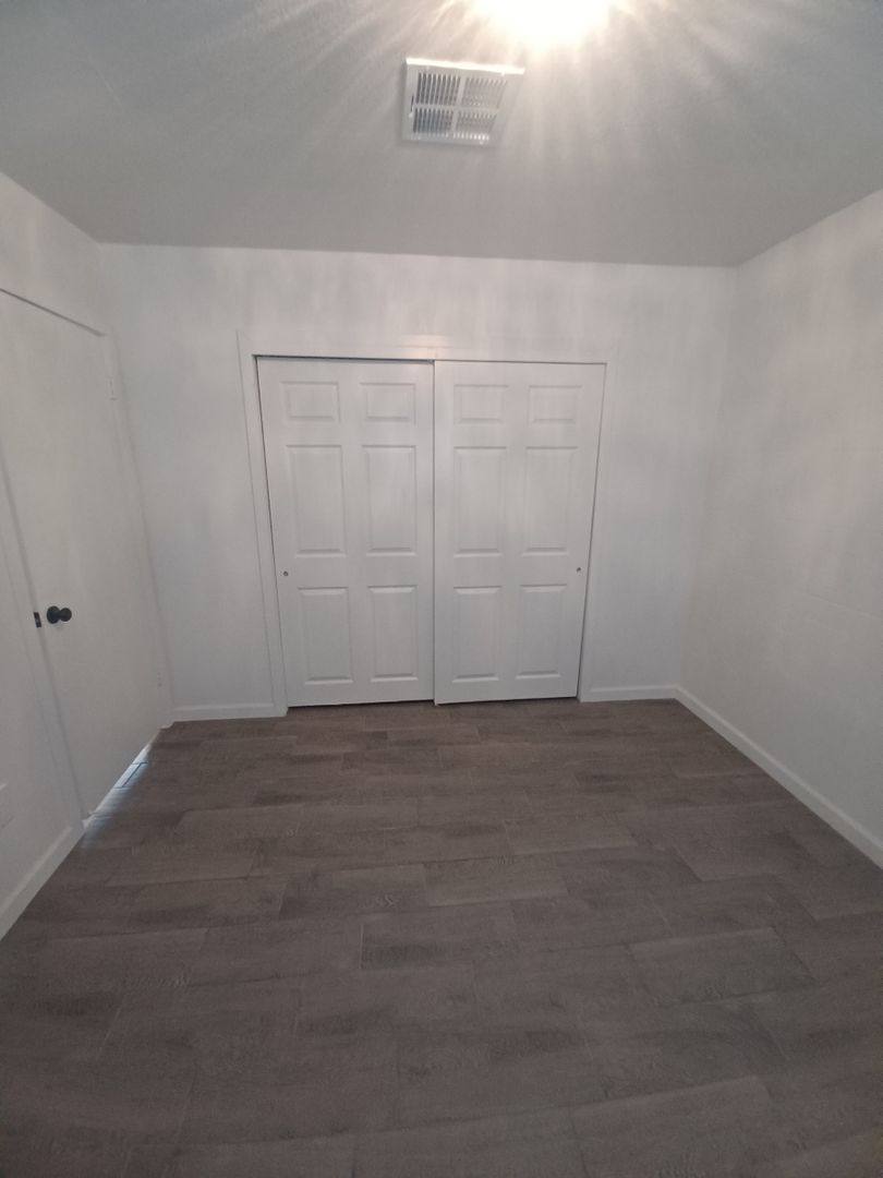 Apartment for rent at 2033 W Madison St, Phoenix, AZ 85009