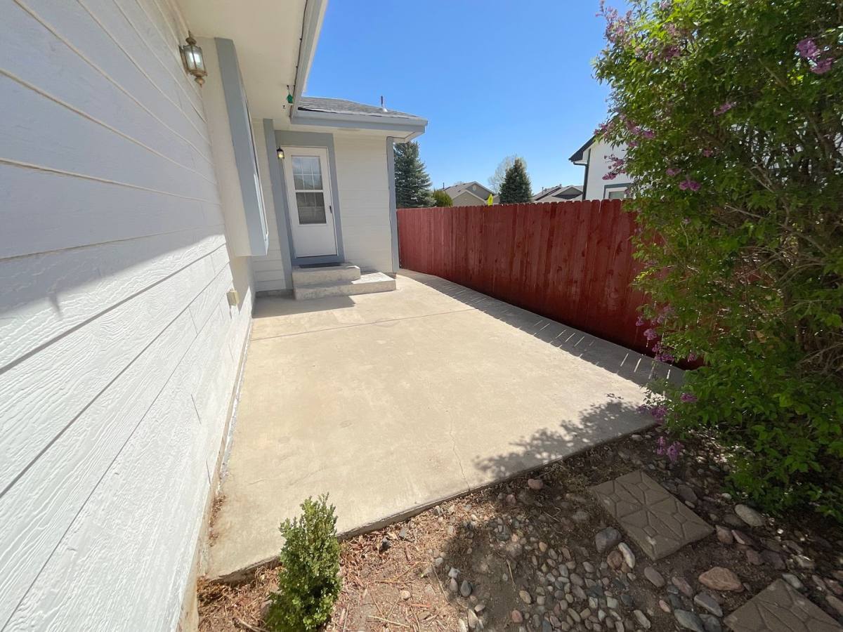 House for rent at 8166 Telegraph Dr, Colorado Springs, CO 80920