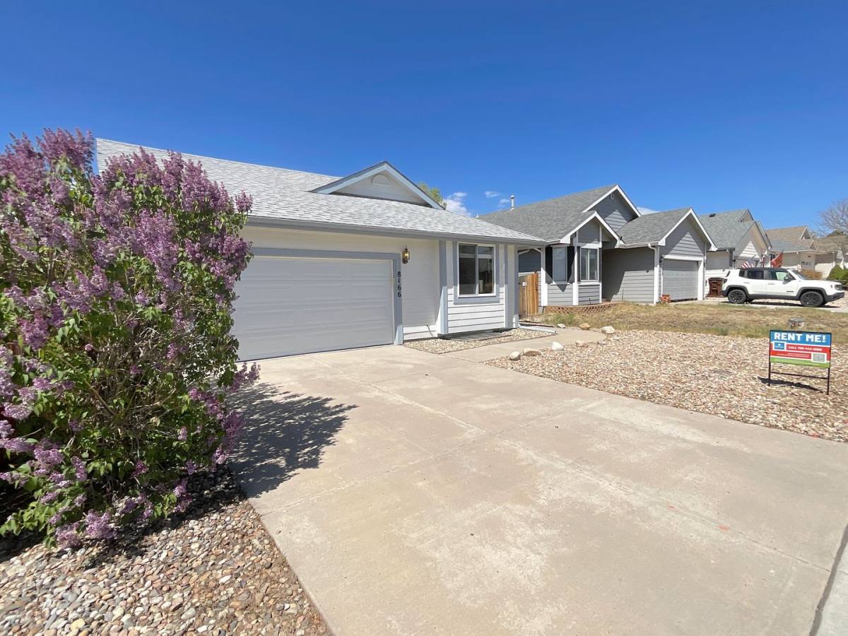 House for rent at 8166 Telegraph Dr, Colorado Springs, CO 80920
