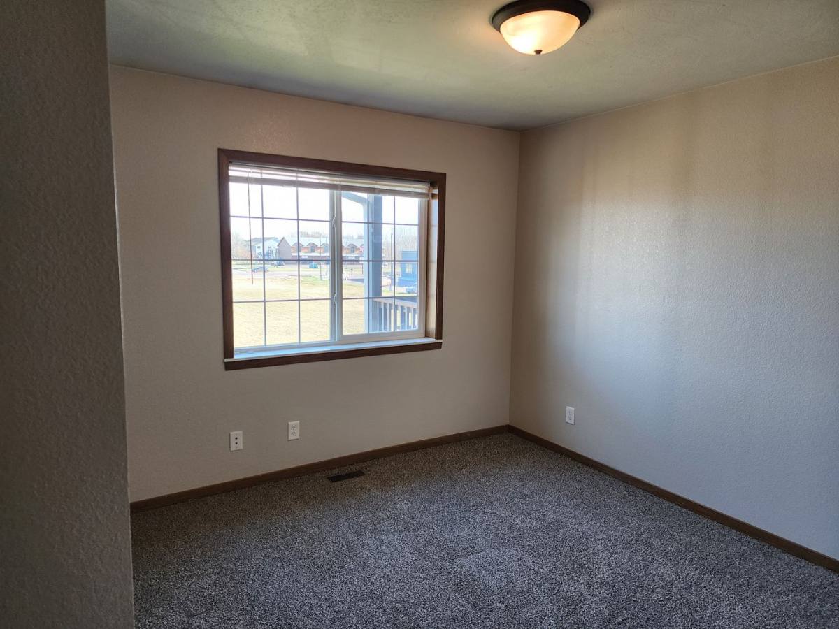 Apartment for rent at 625 E Brian St, Tea, SD 57064