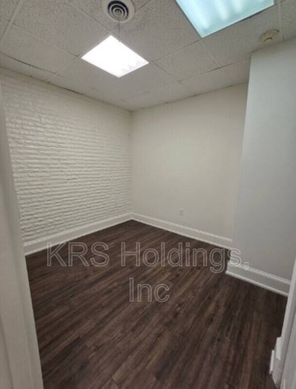 Apartment for rent at 908 W Broad St, Richmond, VA 23220
