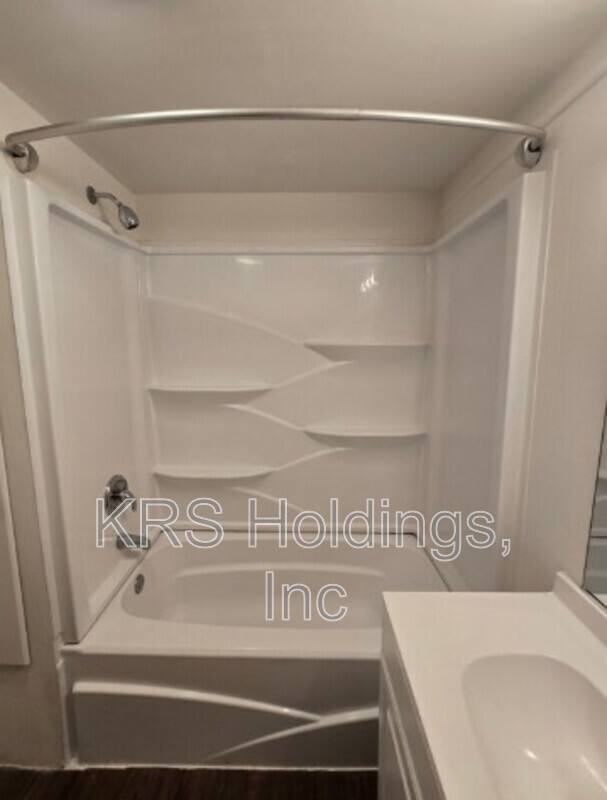 Apartment for rent at 908 W Broad St, Richmond, VA 23220