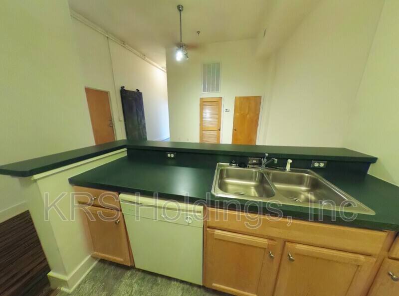 Apartment for rent at 900 W Broad, Richmond, VA 23230
