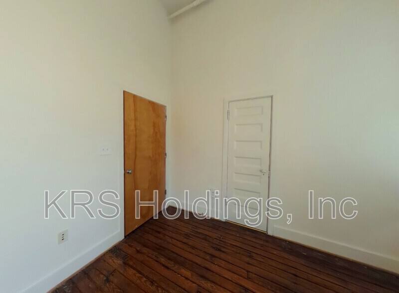 Apartment for rent at 900 W Broad, Richmond, VA 23230